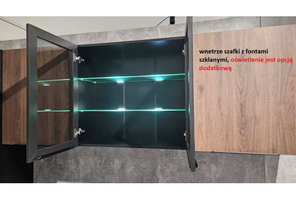 wnętrze szafki w kolorze czarnym