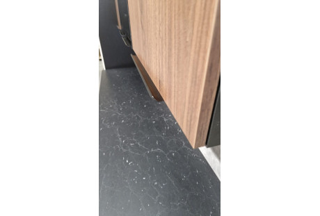 Kuchnia Mona, 260 cm, orzech okapi / czarny mat